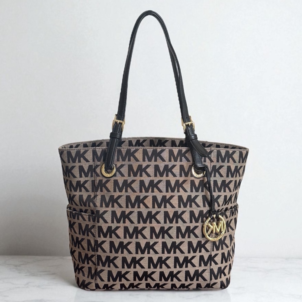 Authentic Michael Kors Signature Black and Tan Jet Set Tote Bag!